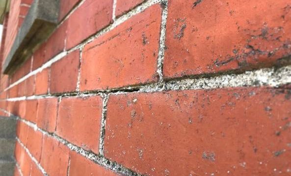 Horizontal Mortar Joint Cracking