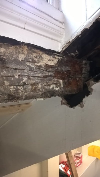 Signs of building needing structural repair